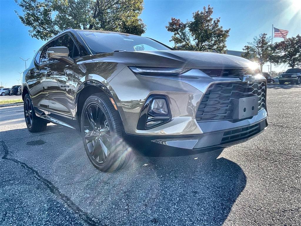 2019 Chevrolet Blazer RS photo 2