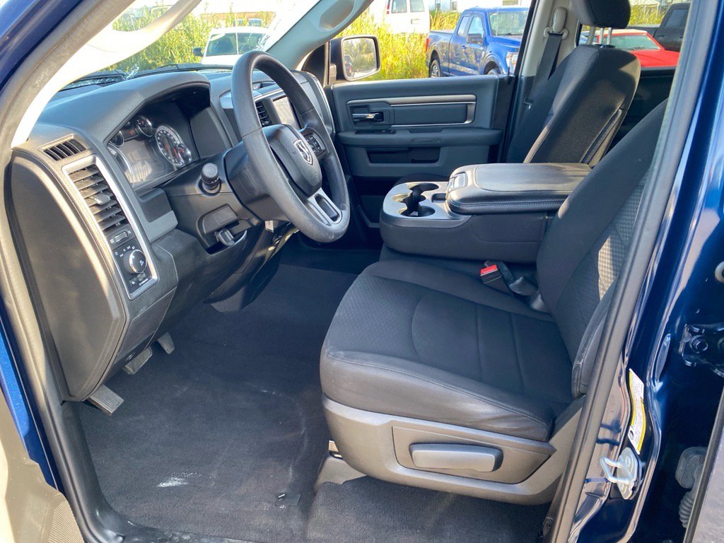 2020 Ram 1500 Classic Warlock photo 9