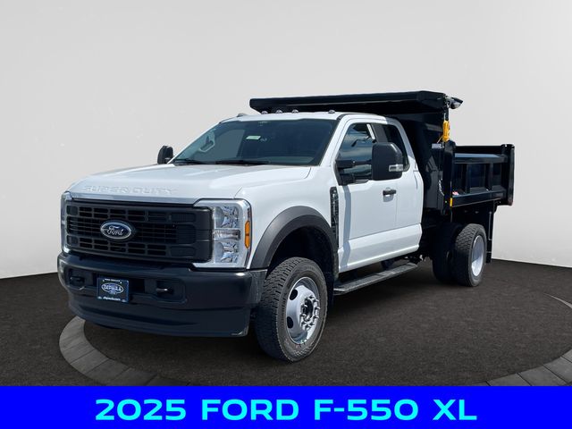 2025 Ford F-550 Super Duty Chassis Cab XL's photo