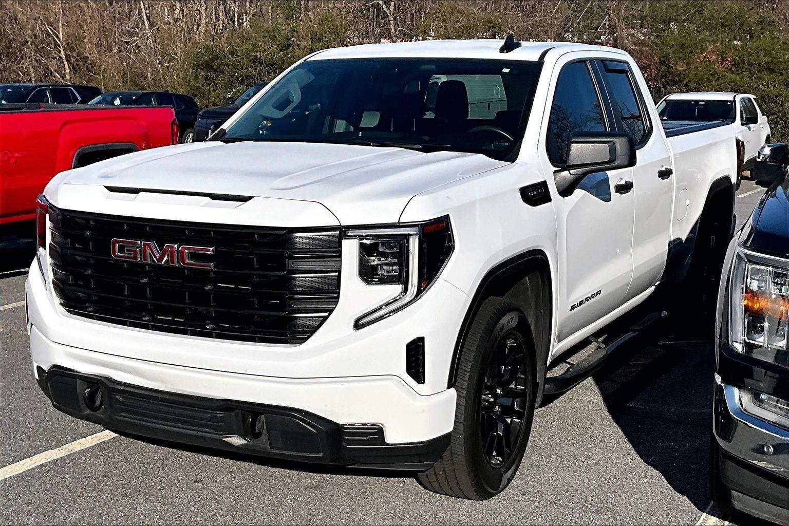 2024 GMC Sierra 1500 Pro's photo
