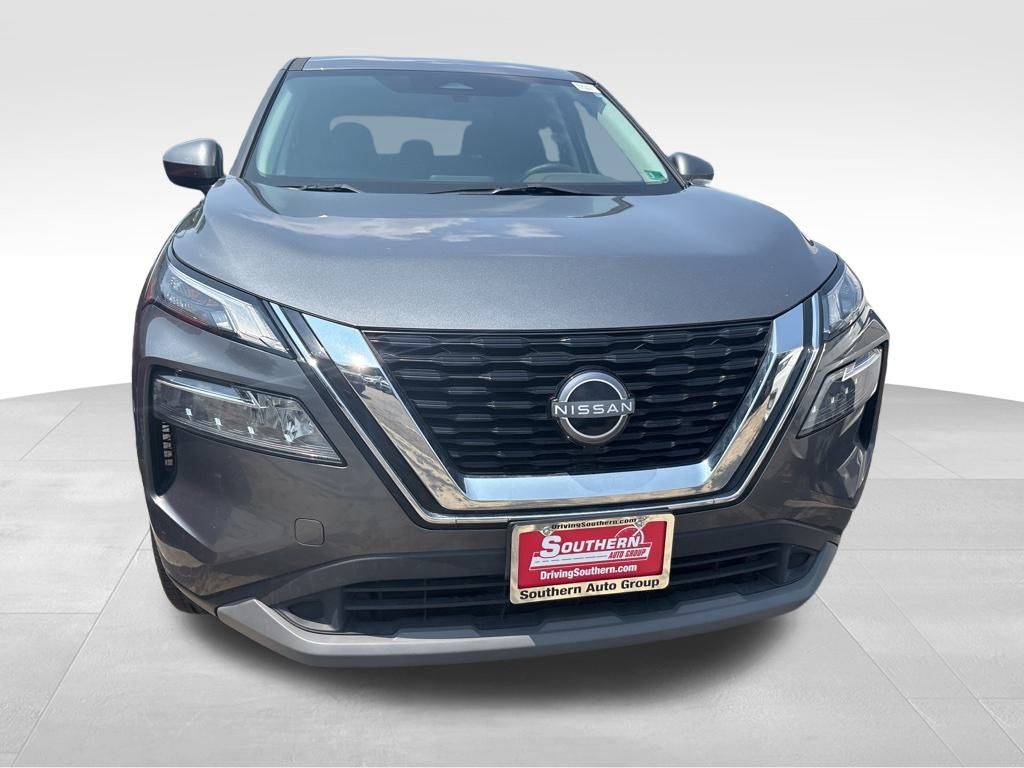 2023 Nissan Rogue SV photo 5