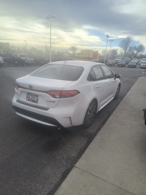 2022 Toyota Corolla Hybrid LE photo 2
