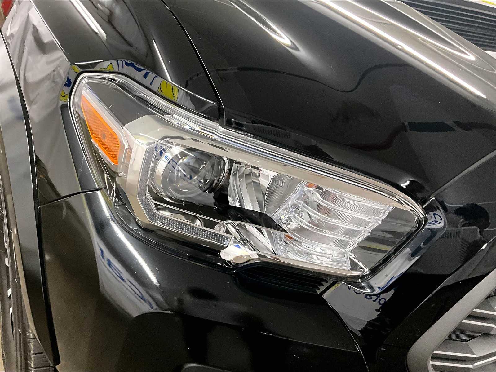 2022 Toyota Tacoma TRD Sport photo 29