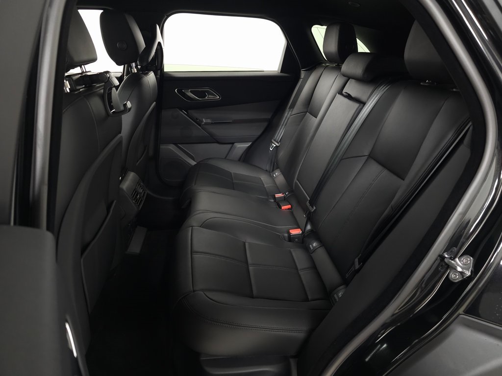 2026 LAND ROVER RANGE ROVER VELAR - Image 32