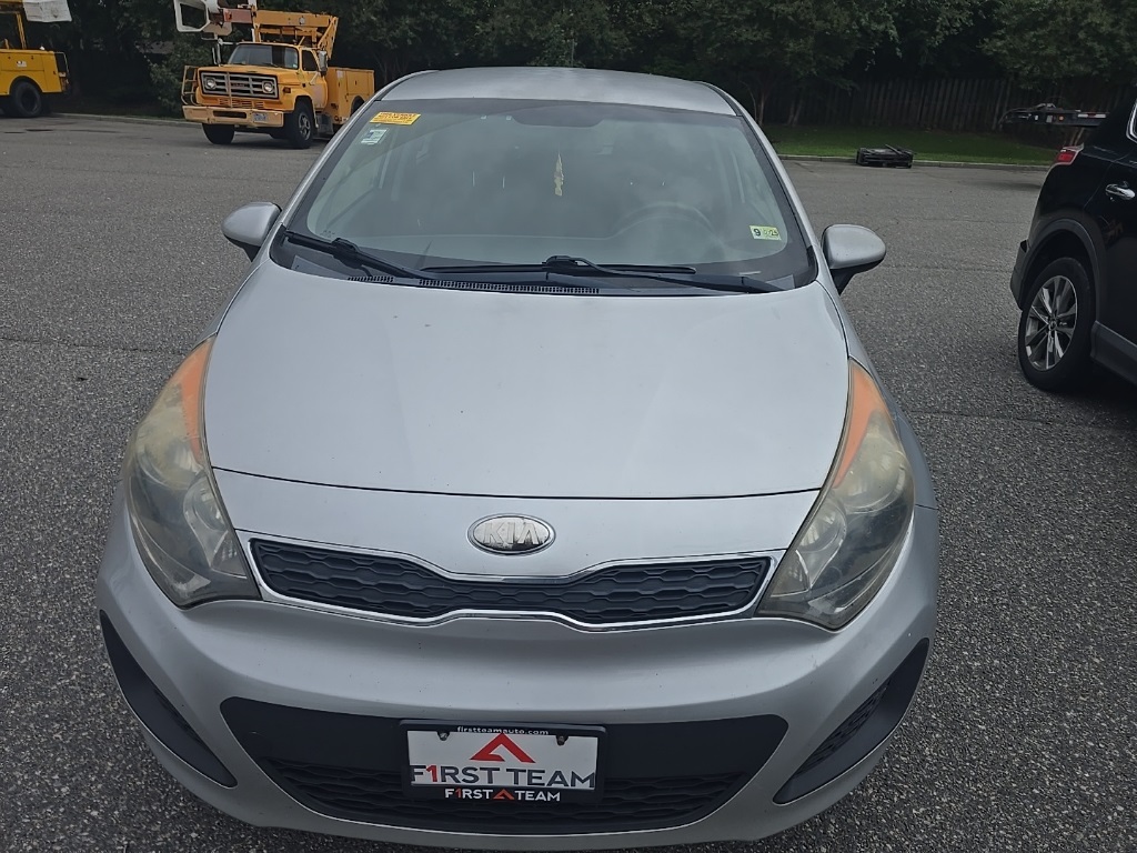 2013 Kia Rio EX photo 2