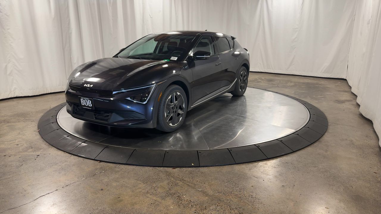 2025 Kia EV6 Light photo 4