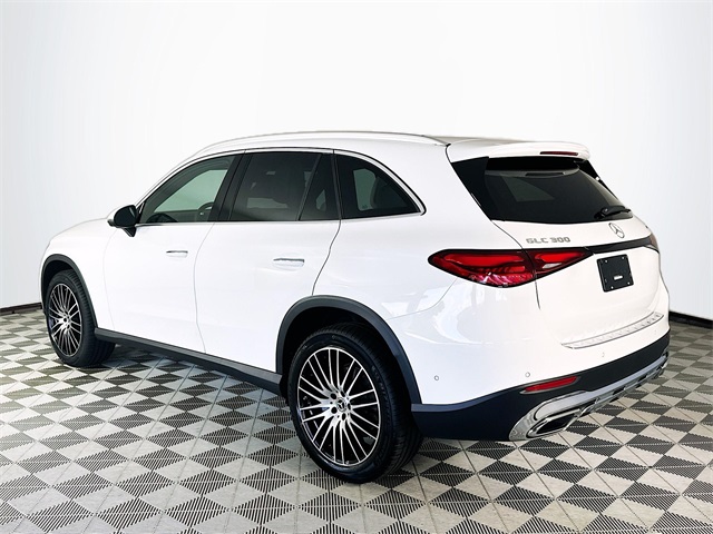 2026 Mercedes Benz GLC 300 4MATIC photo 5