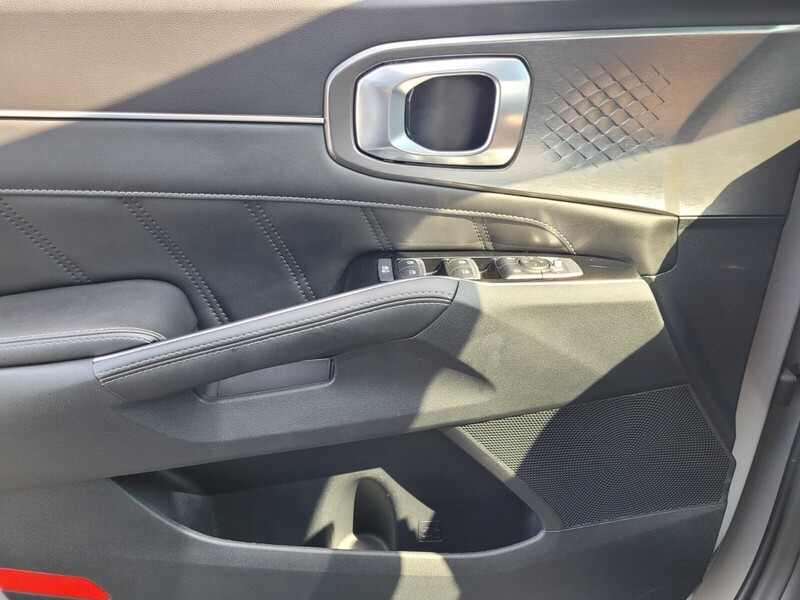 2022 Kia Sorento SX photo 30