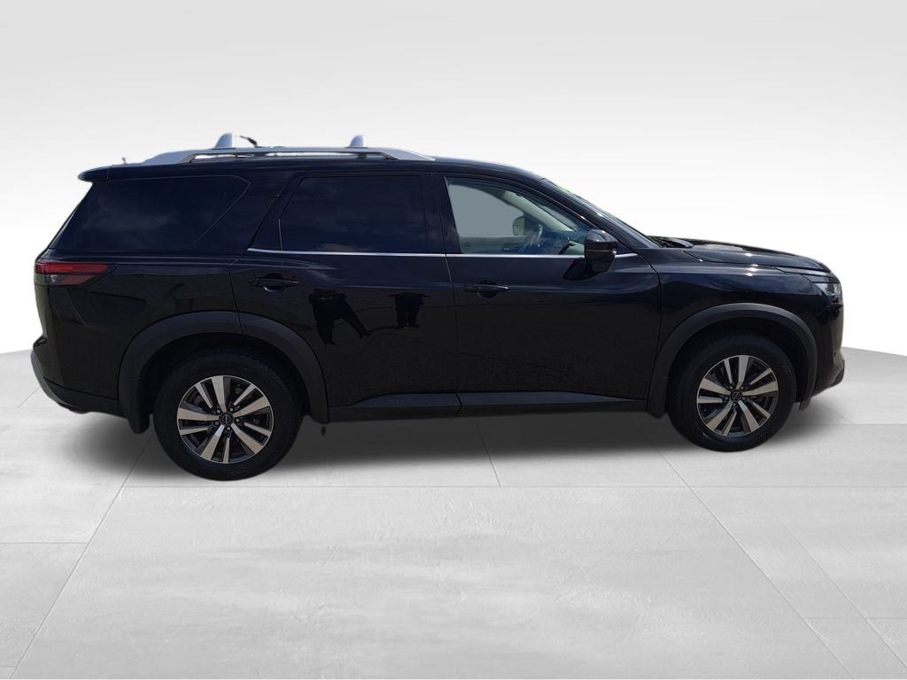 2024 Nissan Pathfinder SL photo 7
