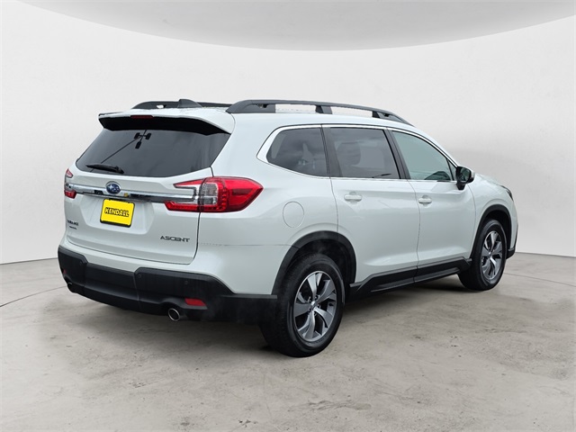 2024 Subaru Ascent Premium photo 5