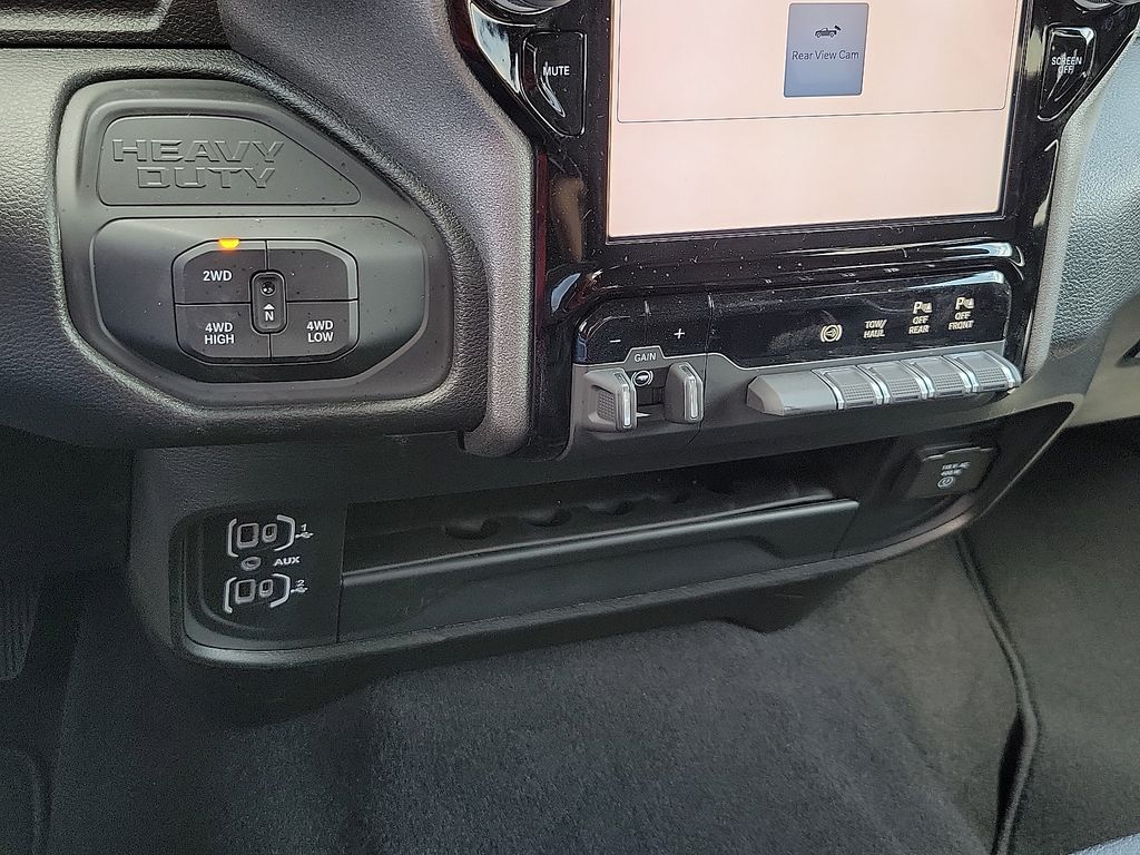 2025 Ram 2500 Tradesman photo 17