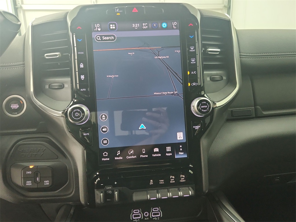 2025 Ram 2500 Laramie photo 24