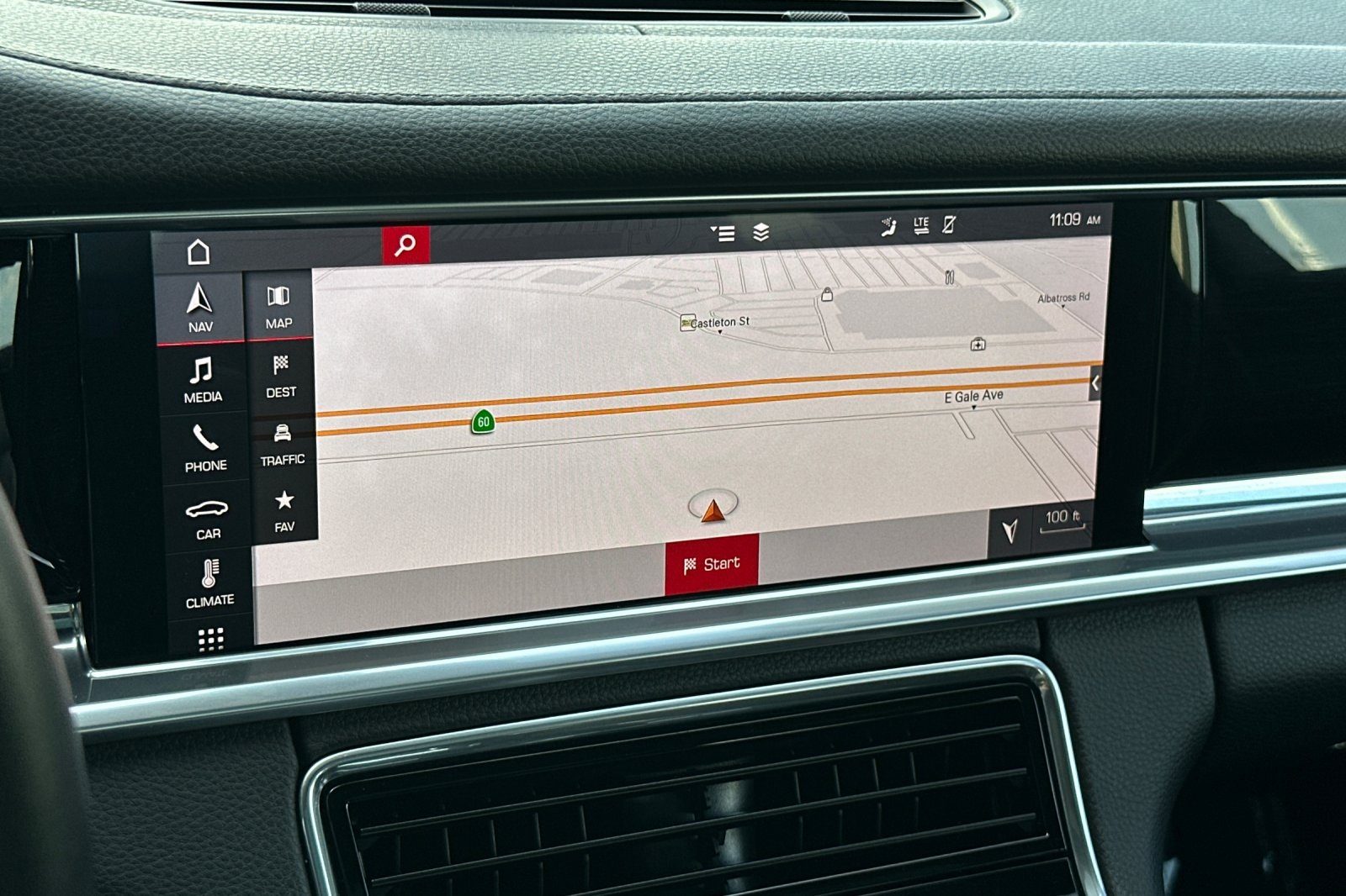 2018 Porsche Panamera 4 photo 23