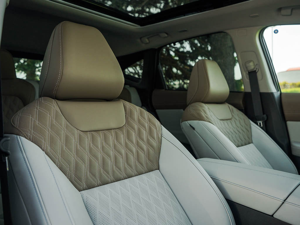 2025 Nissan Murano Platinum photo 11