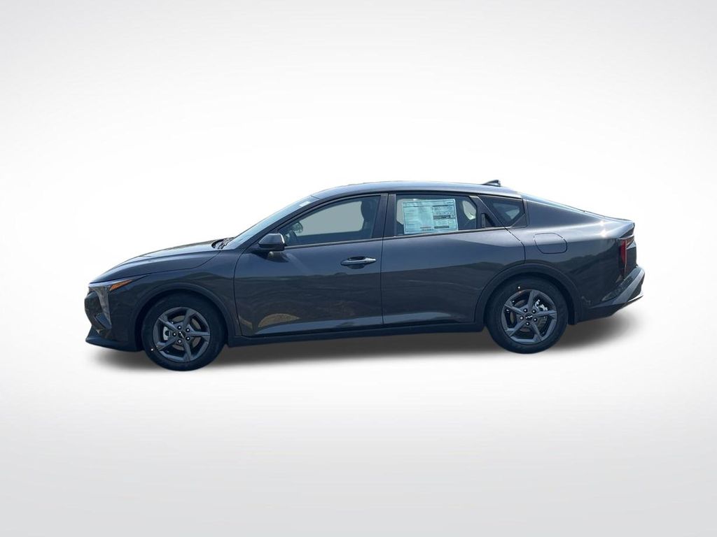 2025 Kia K4 LXS photo 2