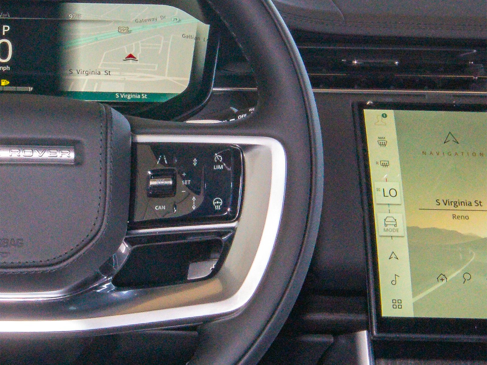 2025 Land Rover Range Rover SE photo 15