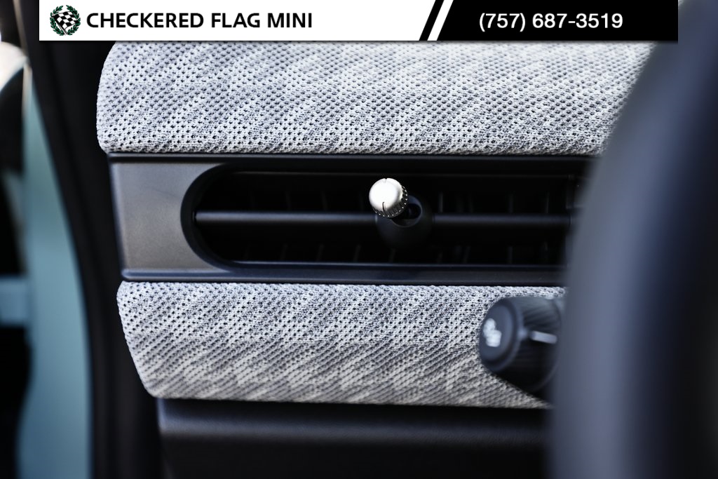2025 Mini Cooper S Iconic photo 19