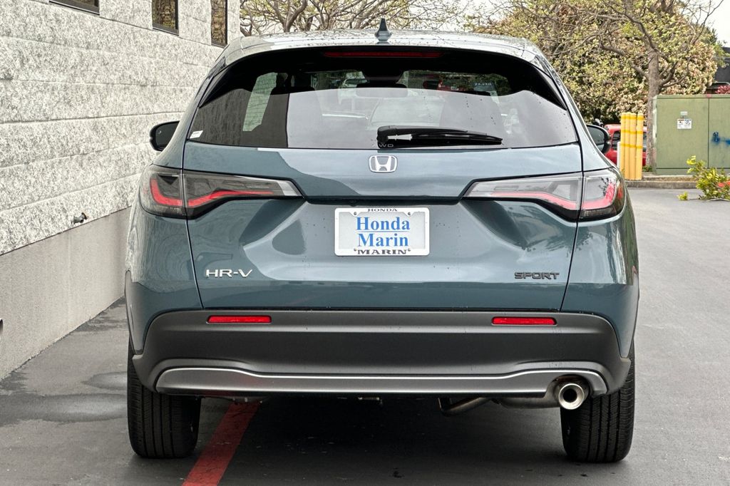 2025 Honda HR-V Sport photo 4