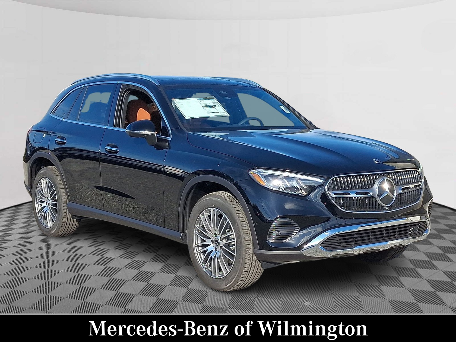 2026 Mercedes-Benz GLC Base's photo