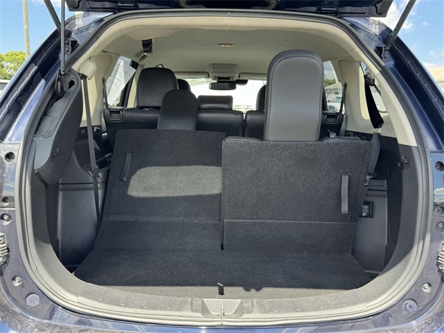 2020 Mitsubishi Outlander SEL photo 2