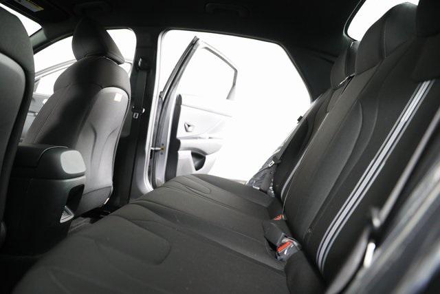 2025 Hyundai Elantra Hybrid SEL Sport photo 17