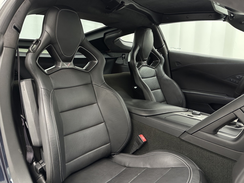 2016 Chevrolet Corvette Stingray Z51 photo 16