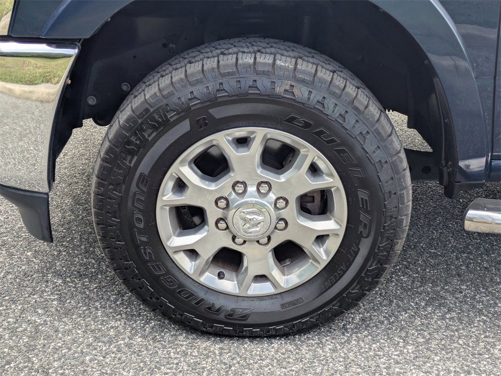 2019 Ram 3500 Laramie photo 11