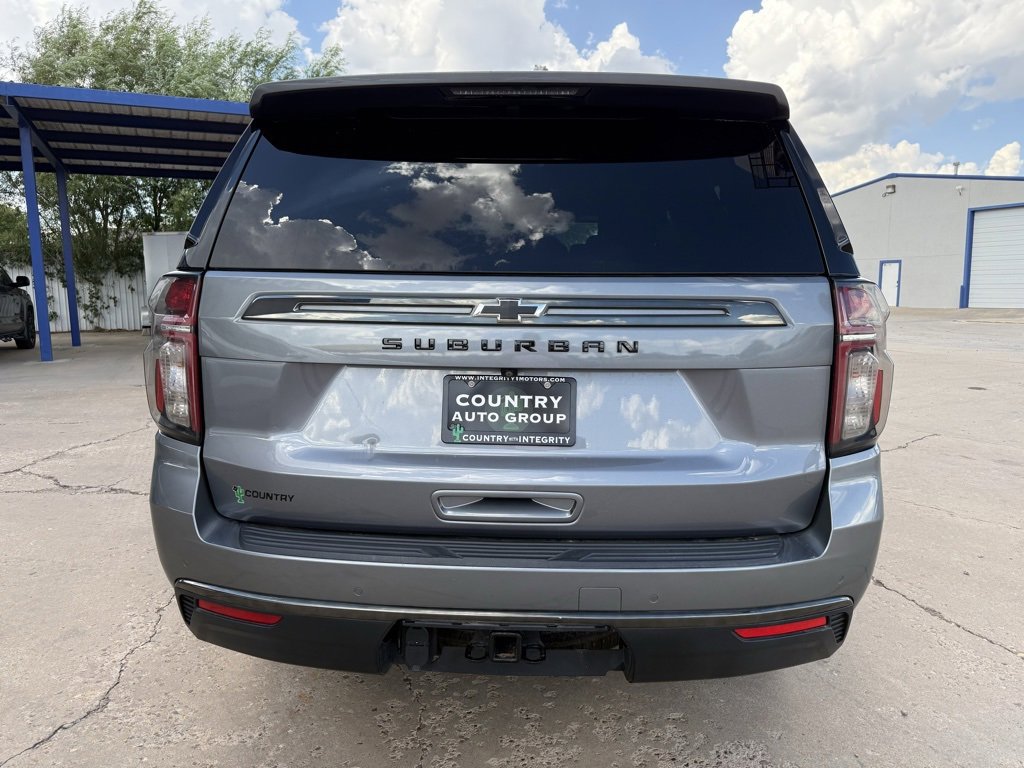 2022 Chevrolet Suburban Z71 photo 3
