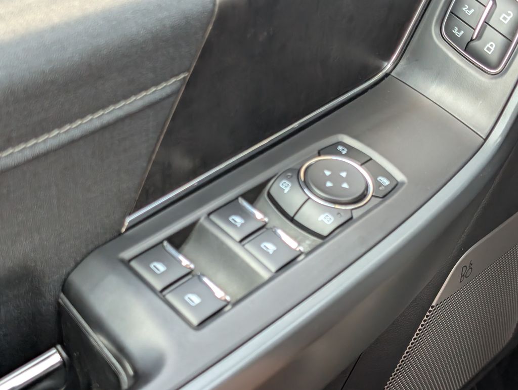 2023 Ford F-150 Lariat photo 8