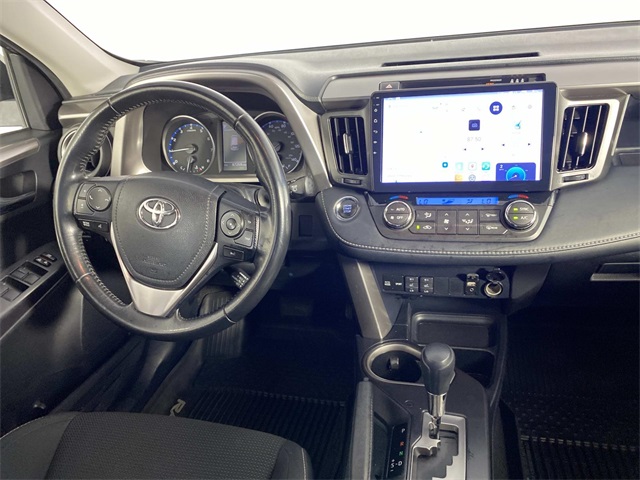 2018 Toyota RAV4 XLE photo 10