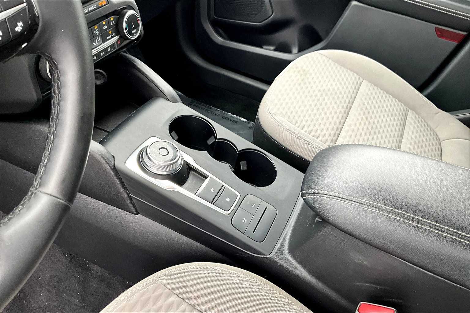 2022 Ford Escape SE photo 15