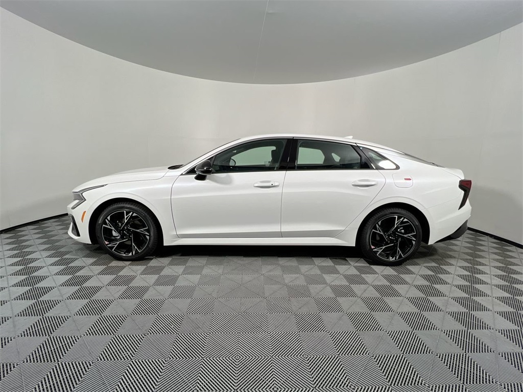 2026 Kia K5 GT-Line photo 6