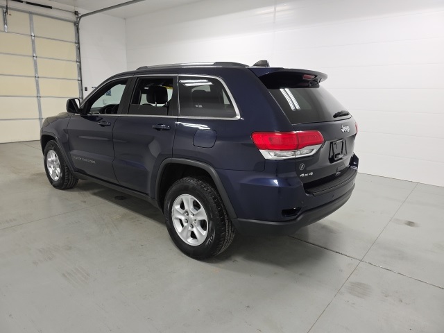 2017 Jeep Grand Cherokee Laredo photo 3