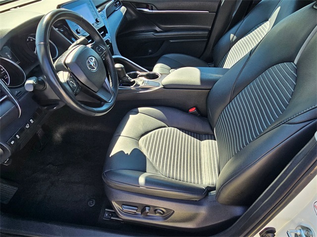 2024 Toyota Camry SE photo 12