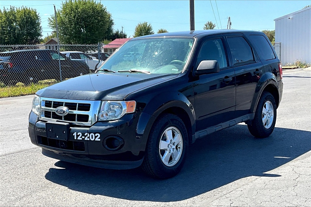 Used 2012 Ford Escape XLS with VIN 1FMCU9C7XCKB33271 for sale in Van Wert, OH