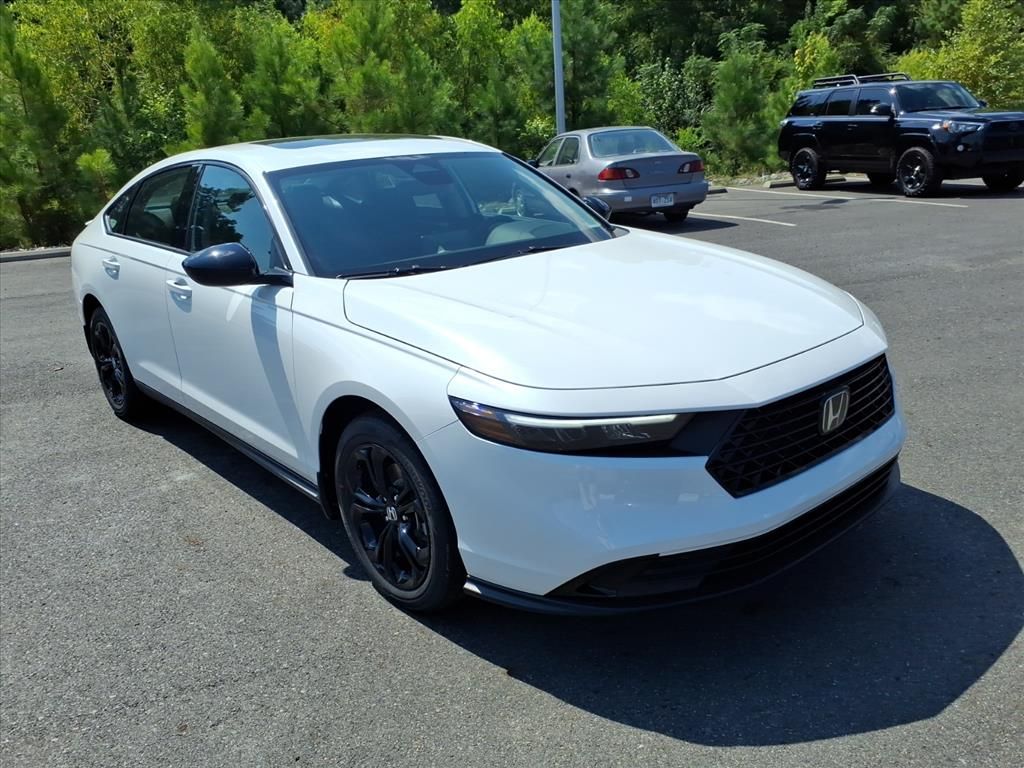 2025 Honda Accord SE's photo