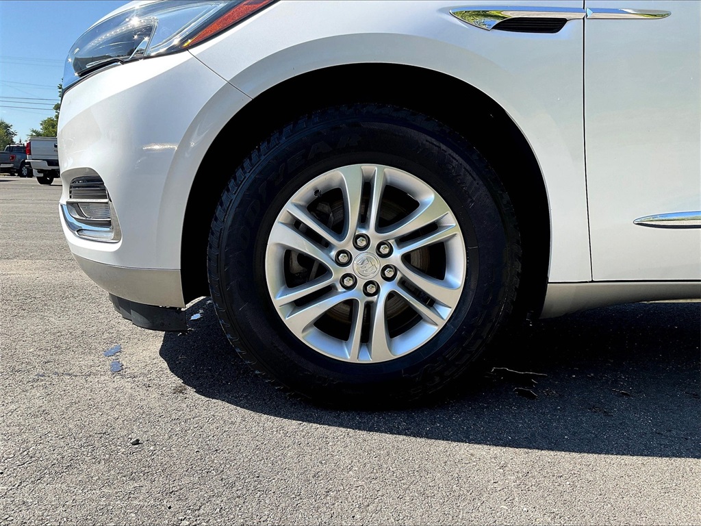 2018 Buick Enclave Essence photo 22