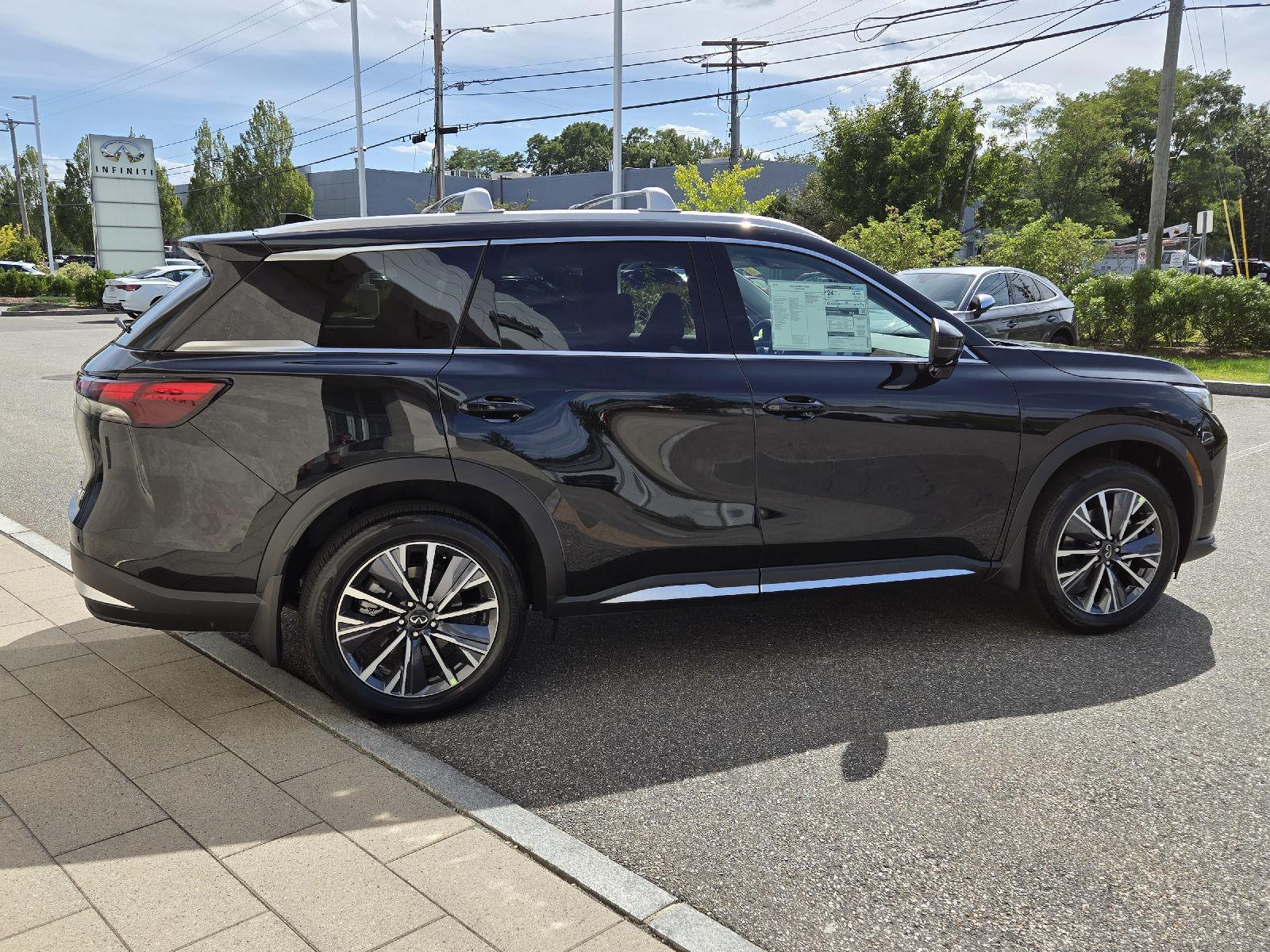 2026 Infiniti QX60 Luxe AWD photo 13