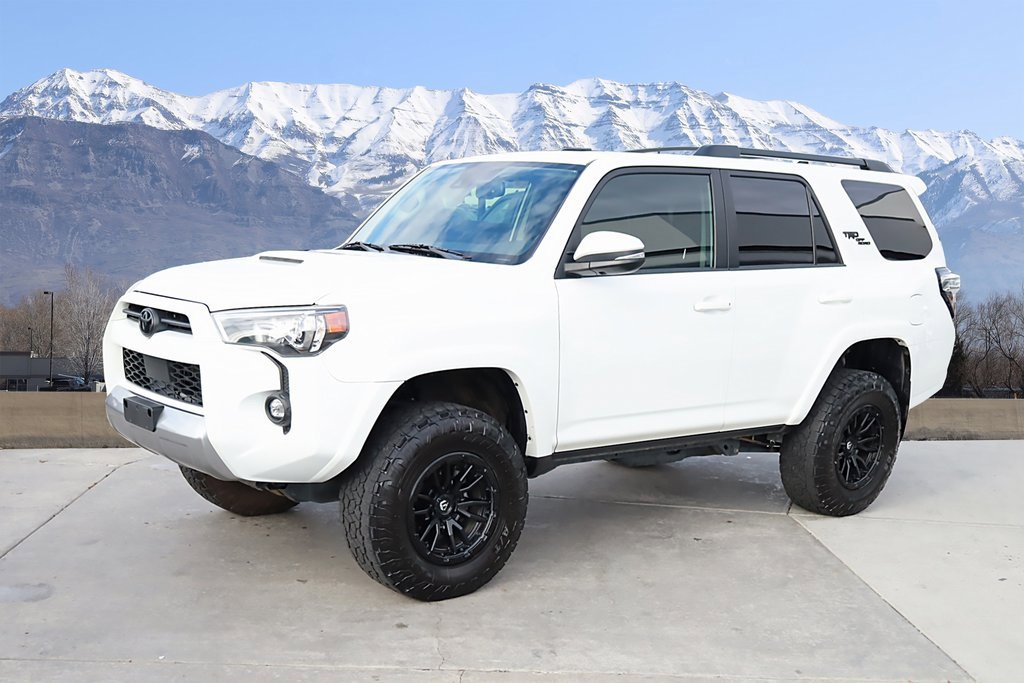 2023 Toyota 4Runner TRD Premium 4WD Sport photo 2