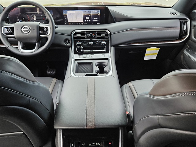 2025 Nissan Armada SL photo 8