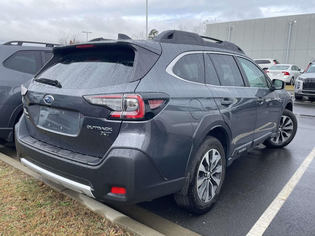 2024 Subaru Outback Limited XT photo 3