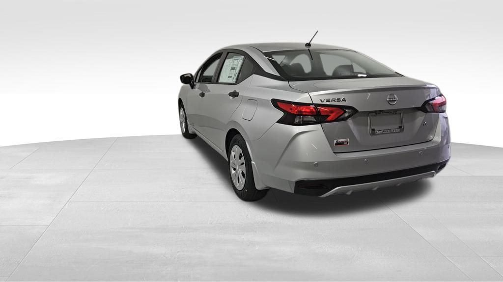 2025 Nissan Versa S photo 3