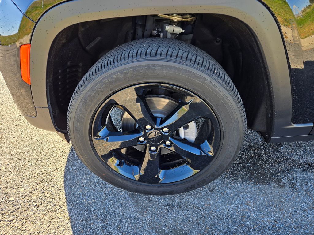2023 Jeep Grand Cherokee Altitude X photo 28