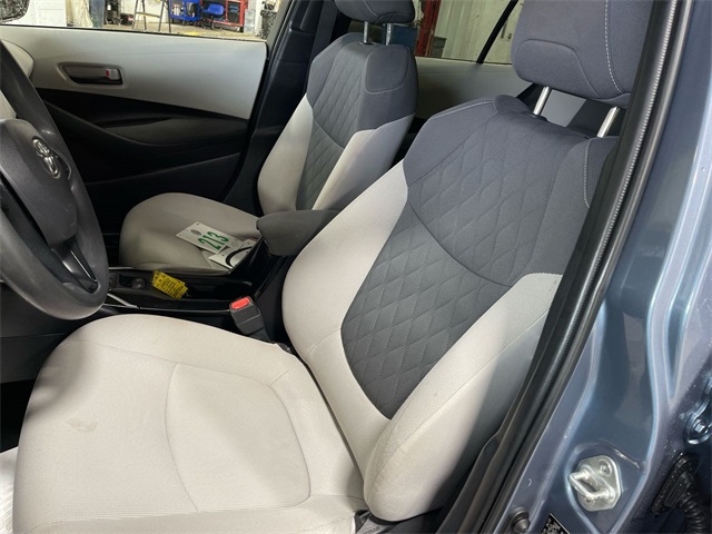 2022 Toyota Corolla Hybrid LE photo 11