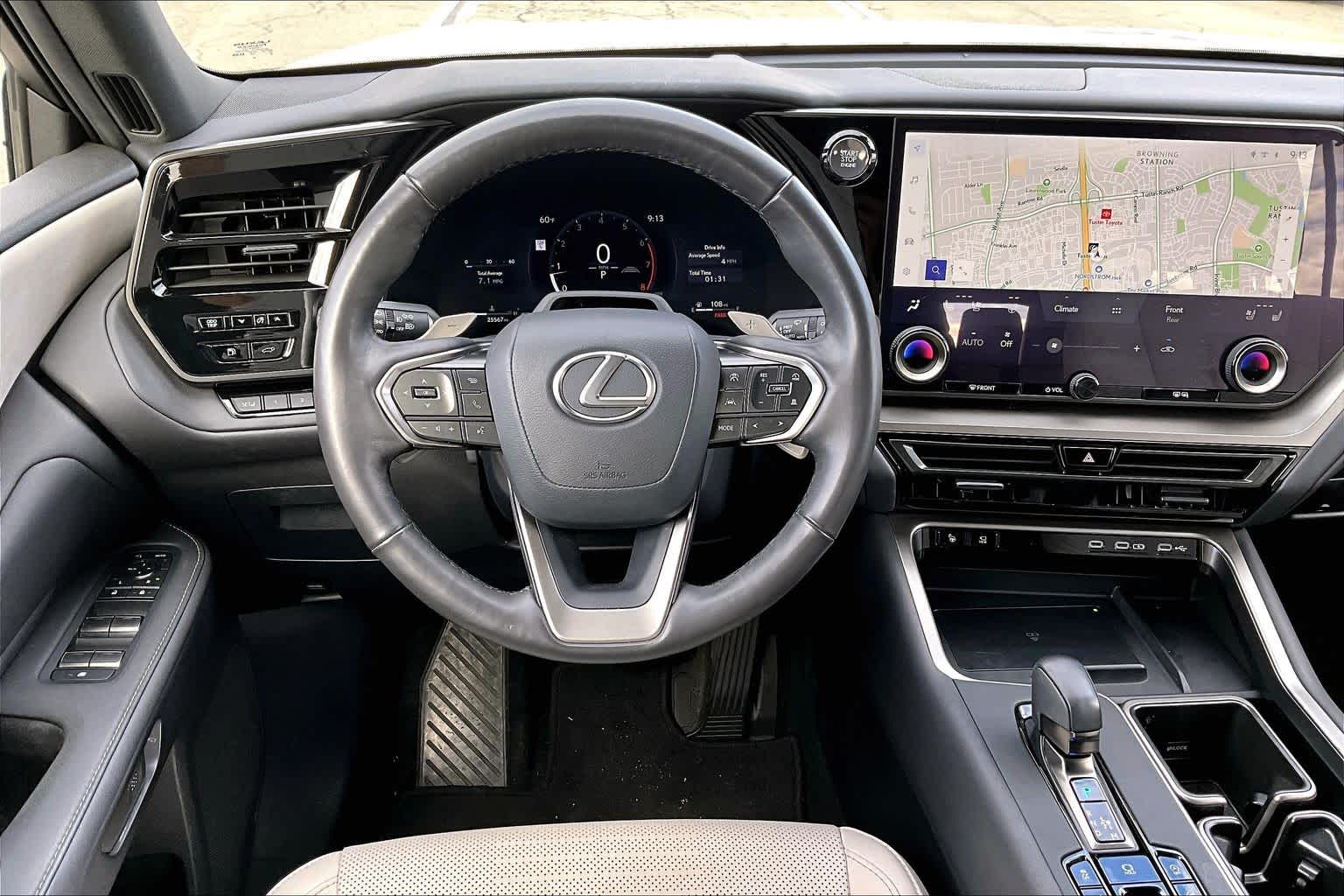 2024 Lexus TX Premium photo 4