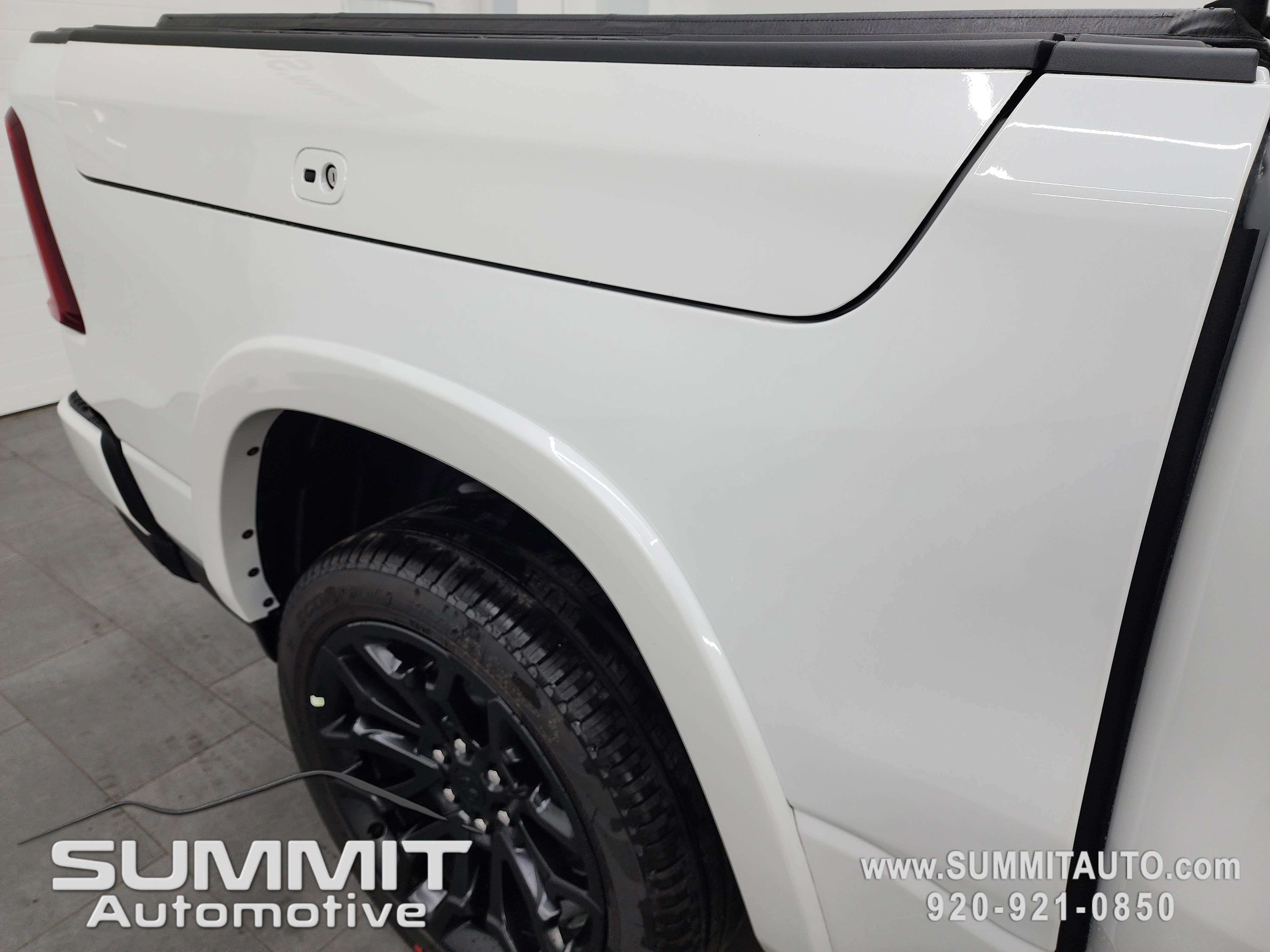 2026 Ram 1500 Limited photo 3