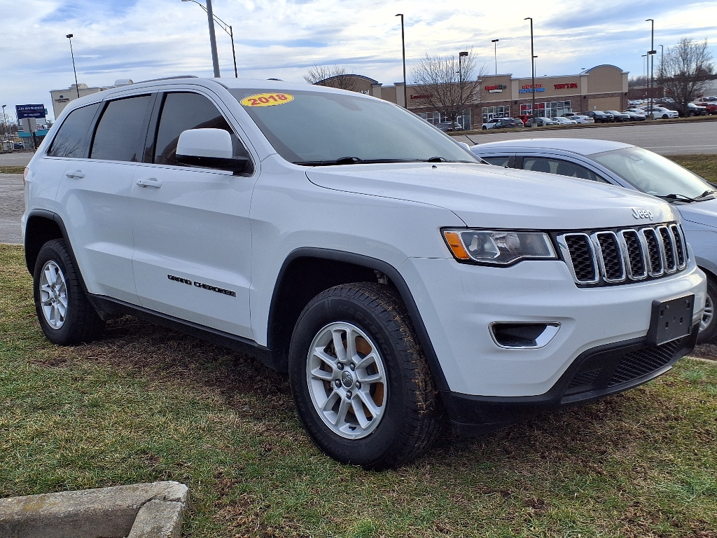 Used 2018 Jeep Grand Cherokee Laredo with VIN 1C4RJFAG6JC249356 for sale in Saint Clairsville, OH