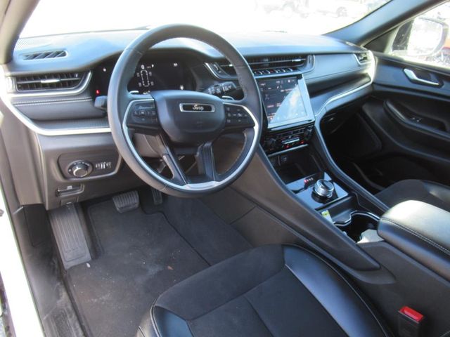 2023 Jeep Grand Cherokee Altitude photo 14