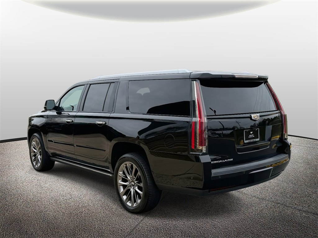 2019 Cadillac Escalade ESV Platinum photo 4