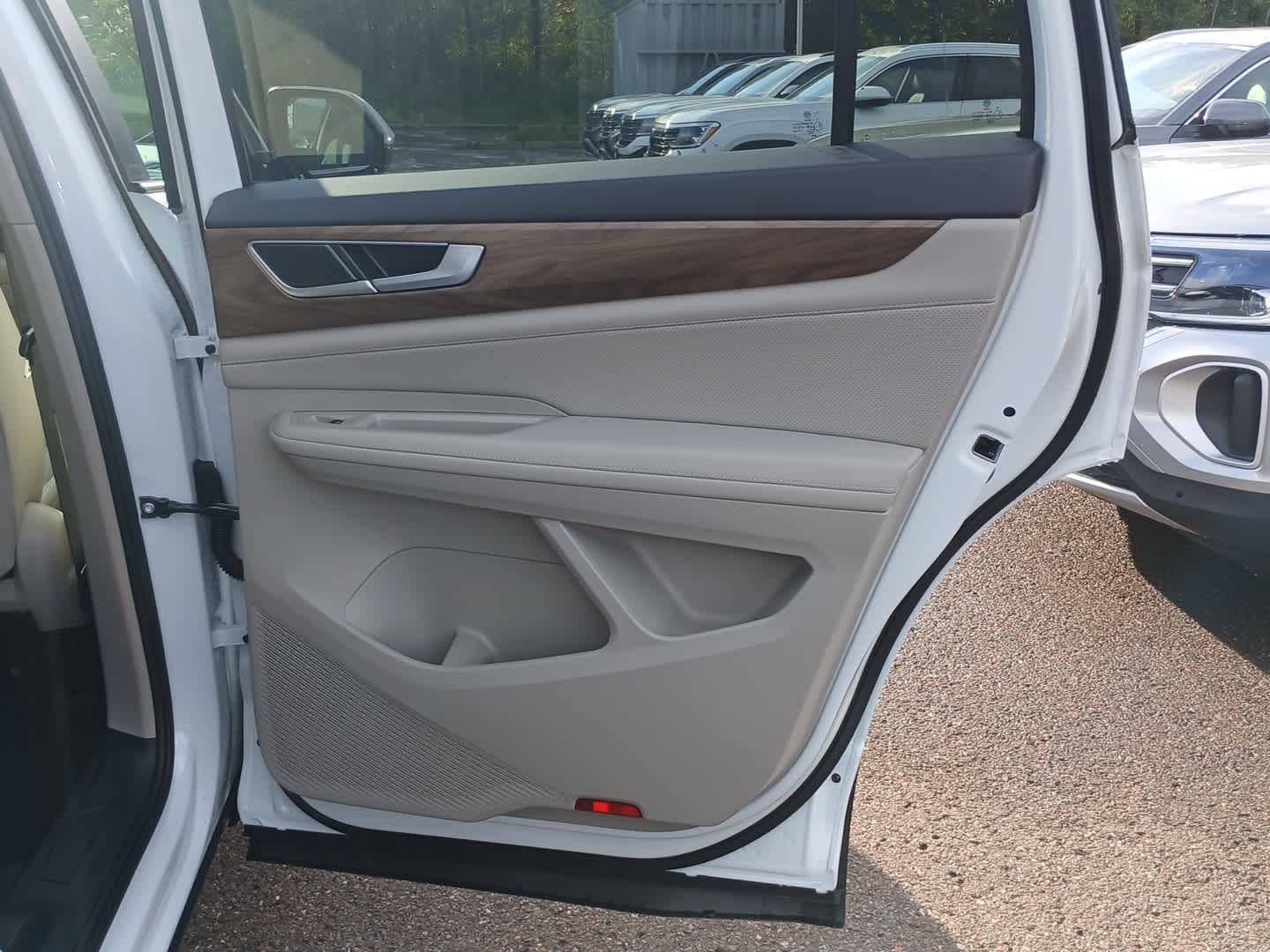 2026 Volkswagen Atlas SE photo 29